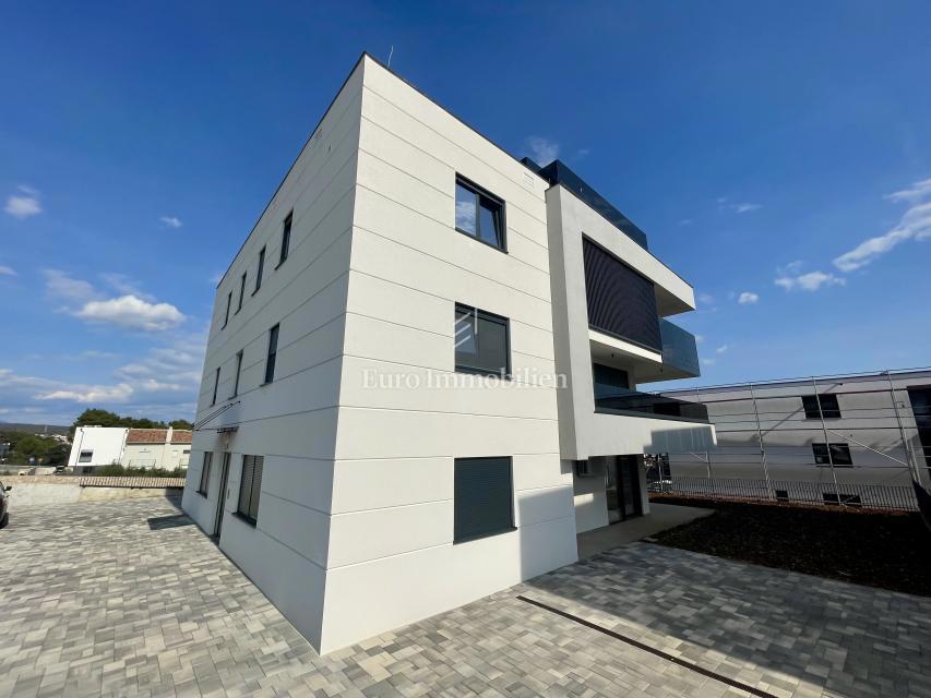 Modern apartment with garden, new building