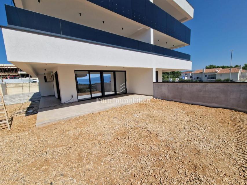 Modern apartment with garden, new building