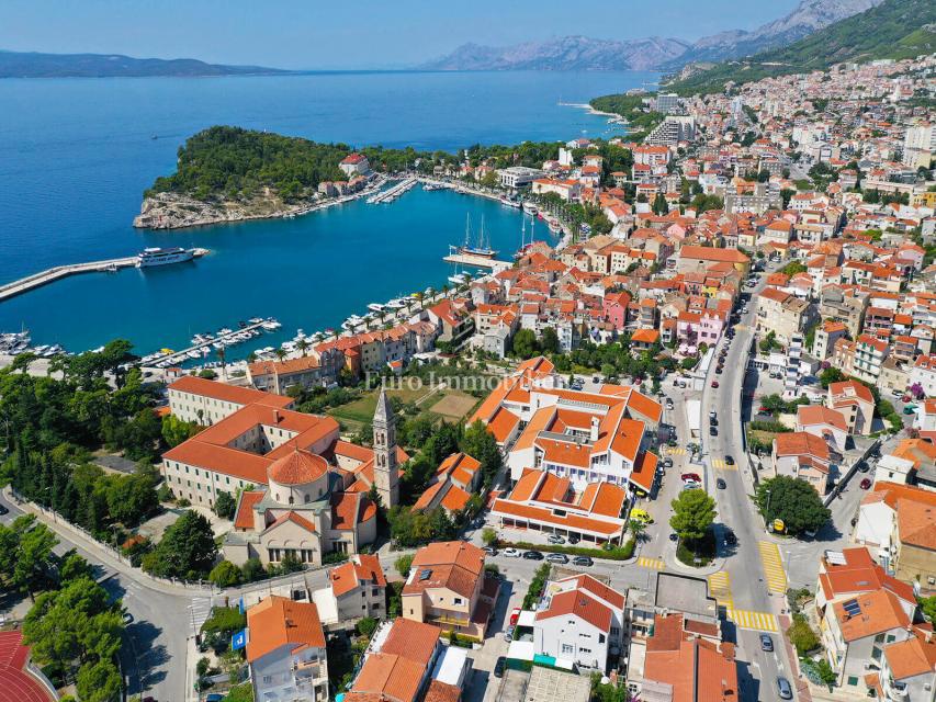 Makarska - appartamento nel centro, 1a fila dal mare