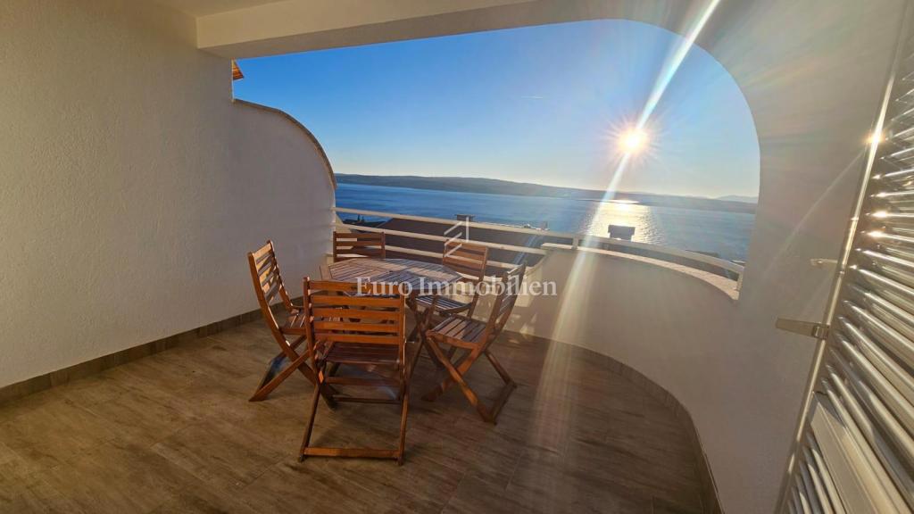 Appartamento con vista mare e ampio terrazzo