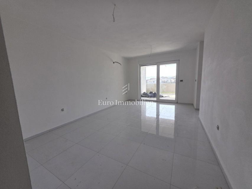 Novi Vinodolski - nuovo appartamento, 1° piano