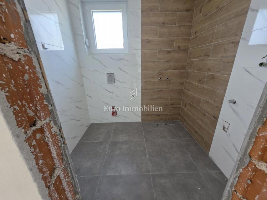 Novi Vinodolski - nuovo appartamento, 1° piano