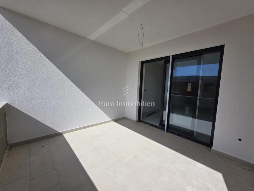 Novi Vinodolski - nuovo appartamento, 1° piano