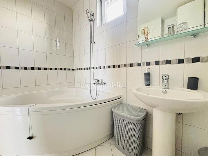 Novalja - appartamento su due piani con vista sul mare