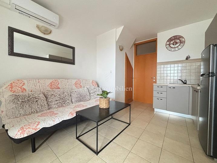 Novalja - appartamento su due piani con vista sul mare