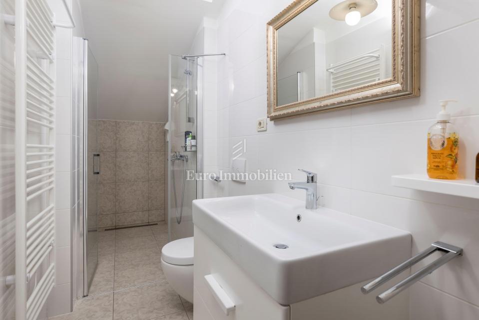 Abbazia - appartamento ristrutturato in una vecchia villa