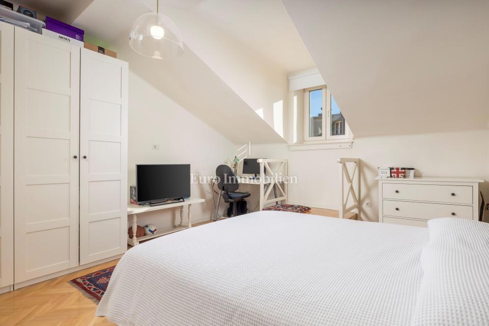 Abbazia - appartamento ristrutturato in una vecchia villa