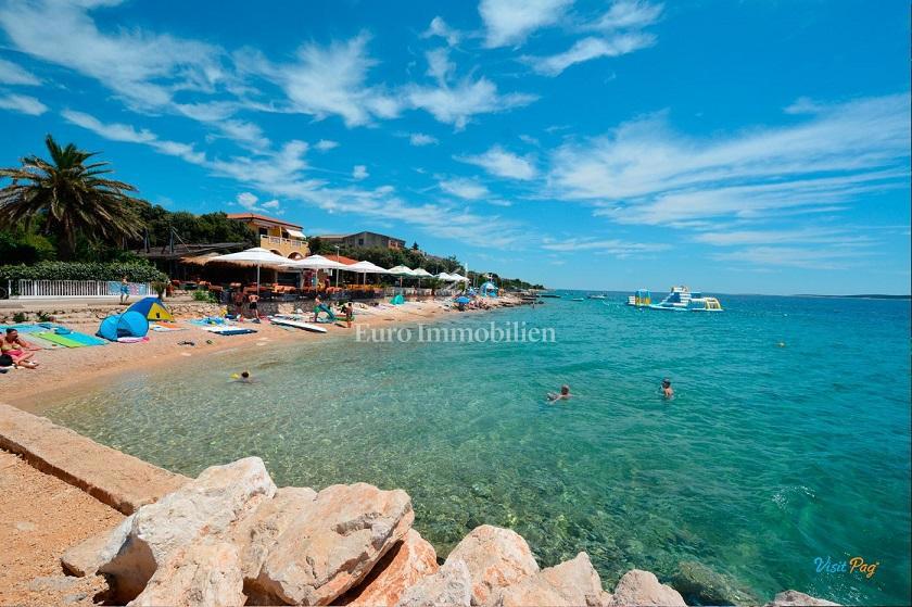 Mandre - una nuova casa con piscina vicino al mare