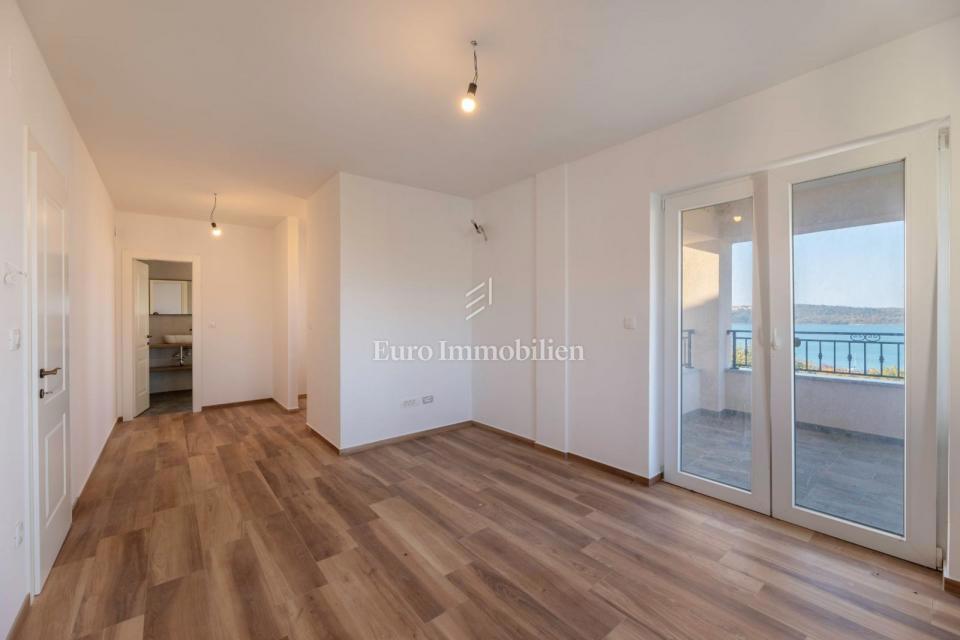 Isola di Krk - spaziosa casa con vista panoramica