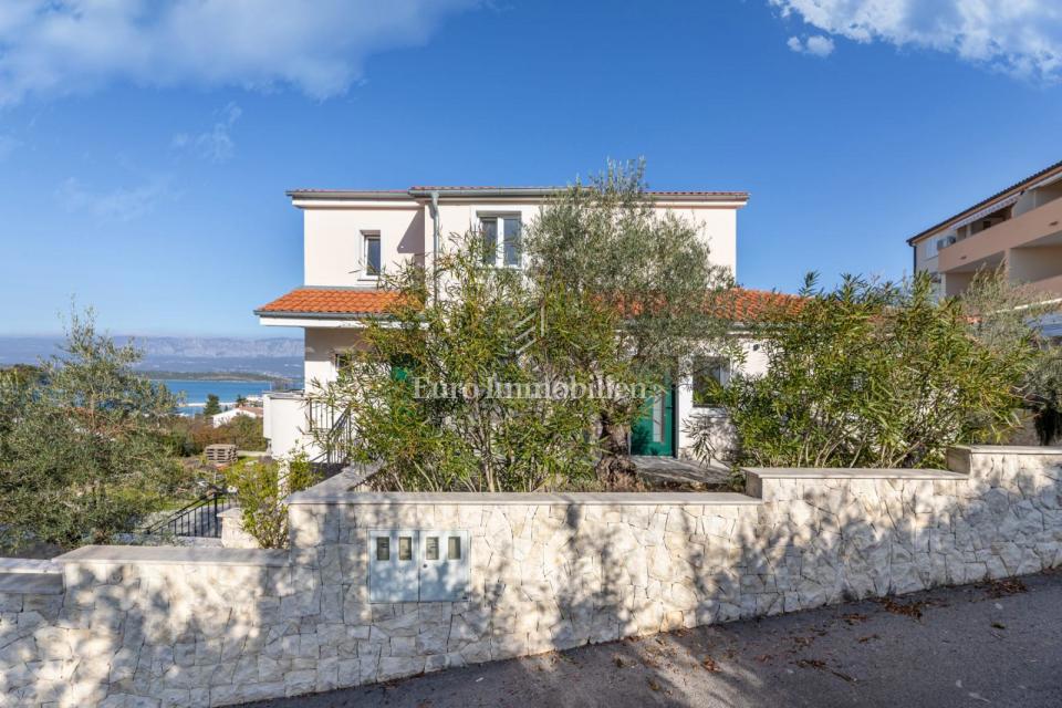 Isola di Krk - spaziosa casa con vista panoramica