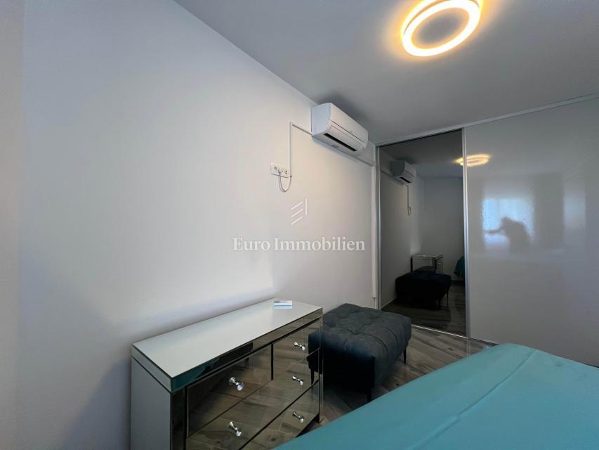 Makarska - appartamento di lusso con garage