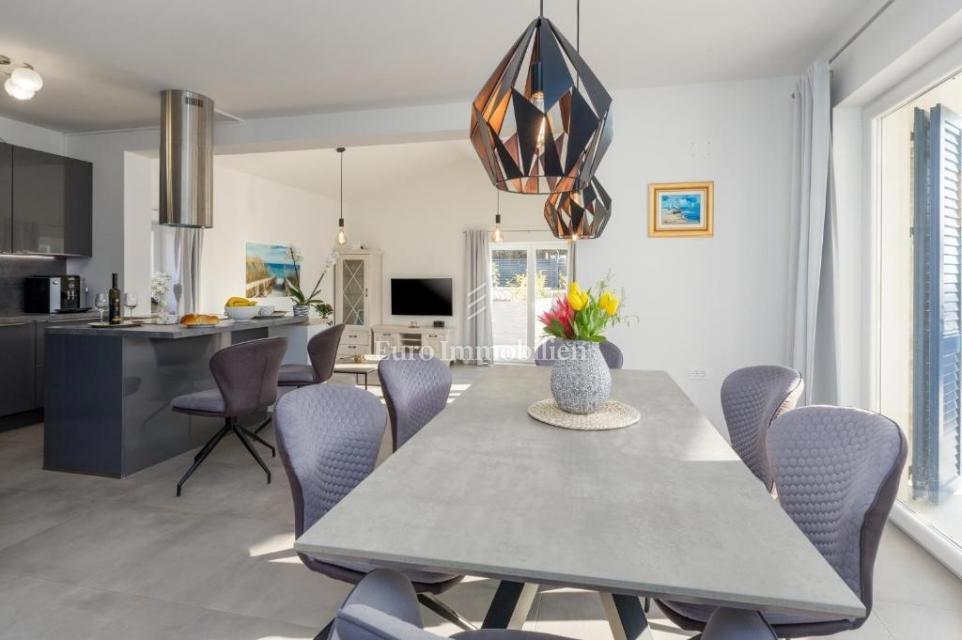 Parenzo - dintorni, villa con piscina