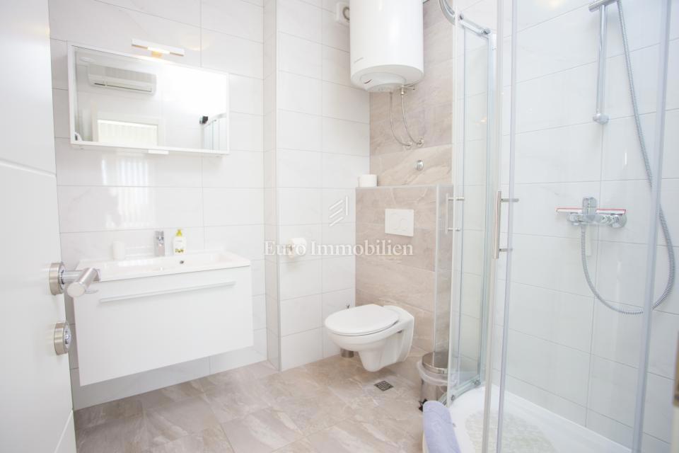 Promajna - appartamento di lusso vicino alla spiaggia