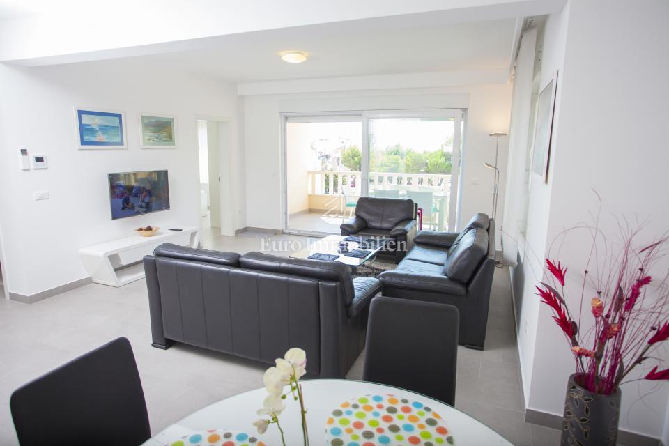 Promajna - appartamento di lusso vicino alla spiaggia