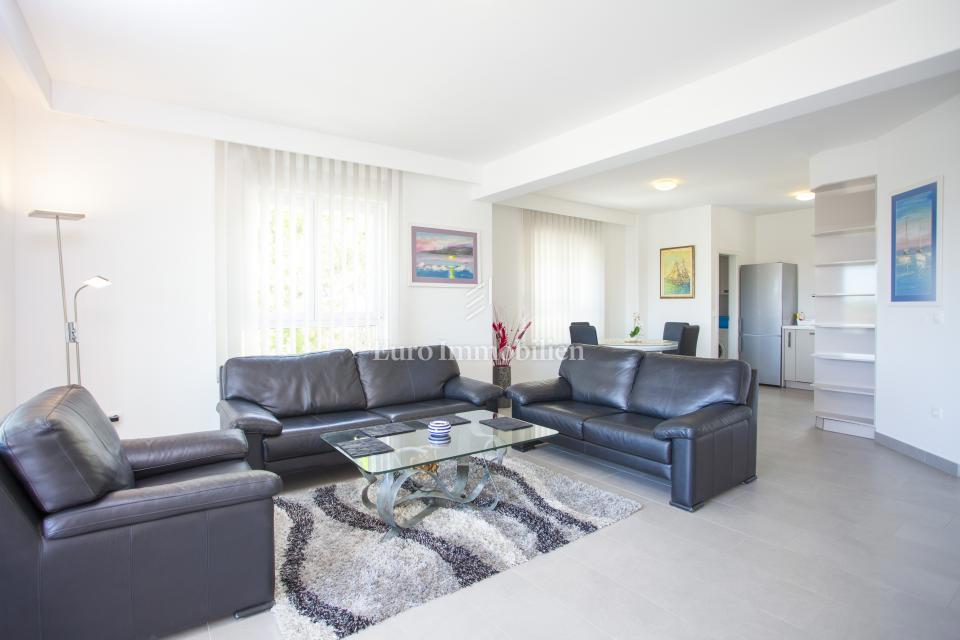 Promajna - appartamento di lusso vicino alla spiaggia