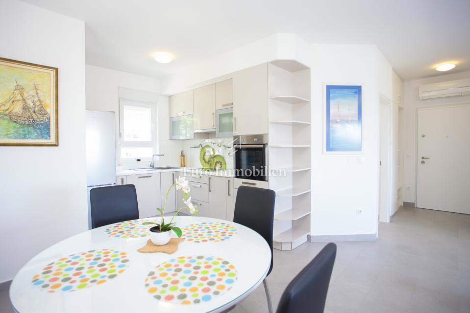 Promajna - appartamento di lusso vicino alla spiaggia