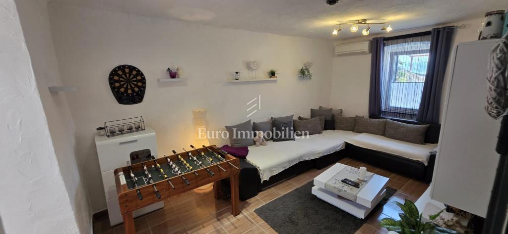 Crikvenica, casa a schiera in ottima posizione