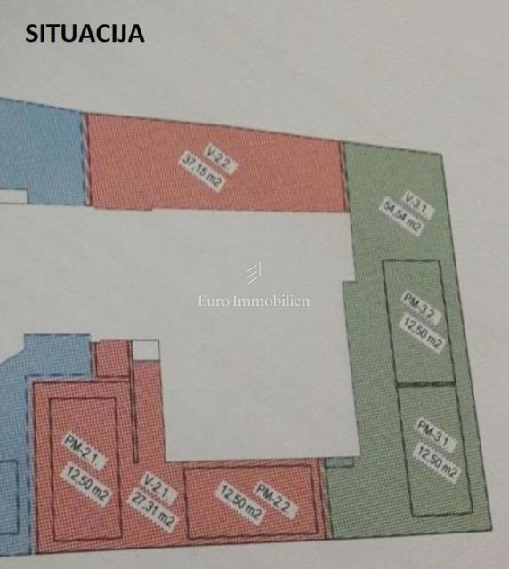 Novalja - appartamento con 2 terrazze, cortile con jacuzzi