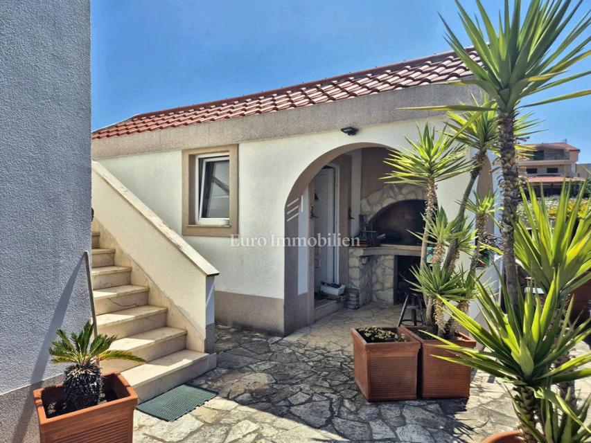 Casa vicino alla spiaggia, con vista mare