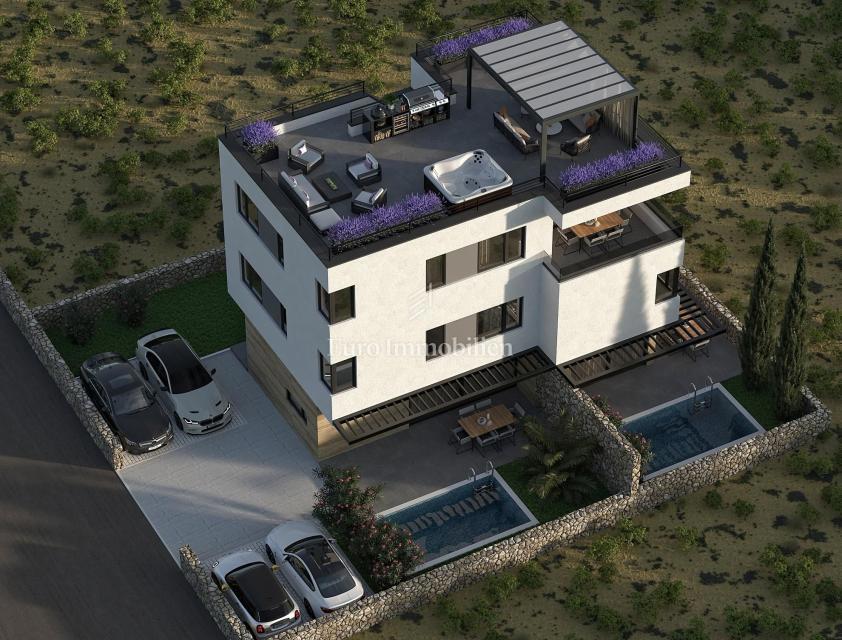 Appartamento con piscina, giardino e terrazza sul tetto