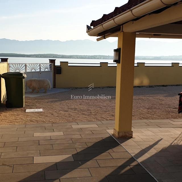 Nin - condominio, prima fila al mare