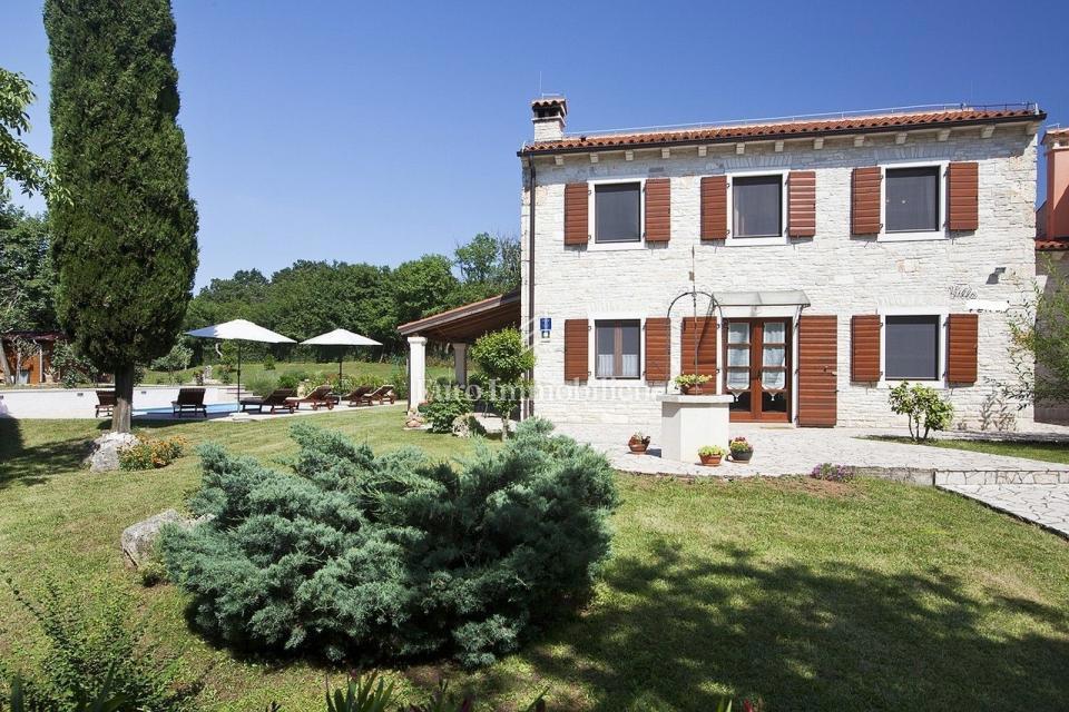 Barban - casa con piscina vicino al mare