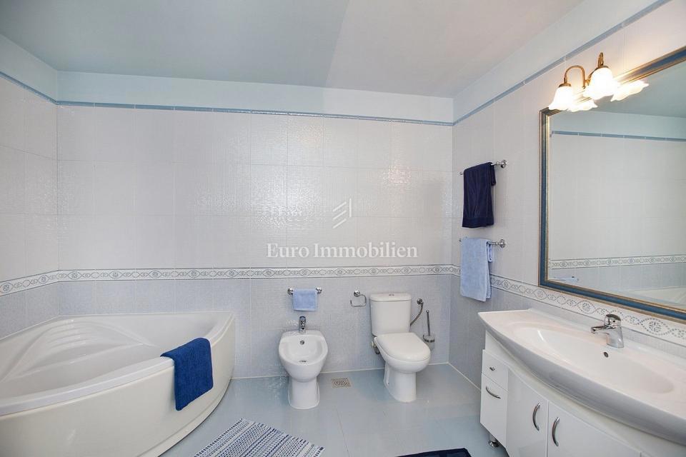 Barban - casa con piscina vicino al mare