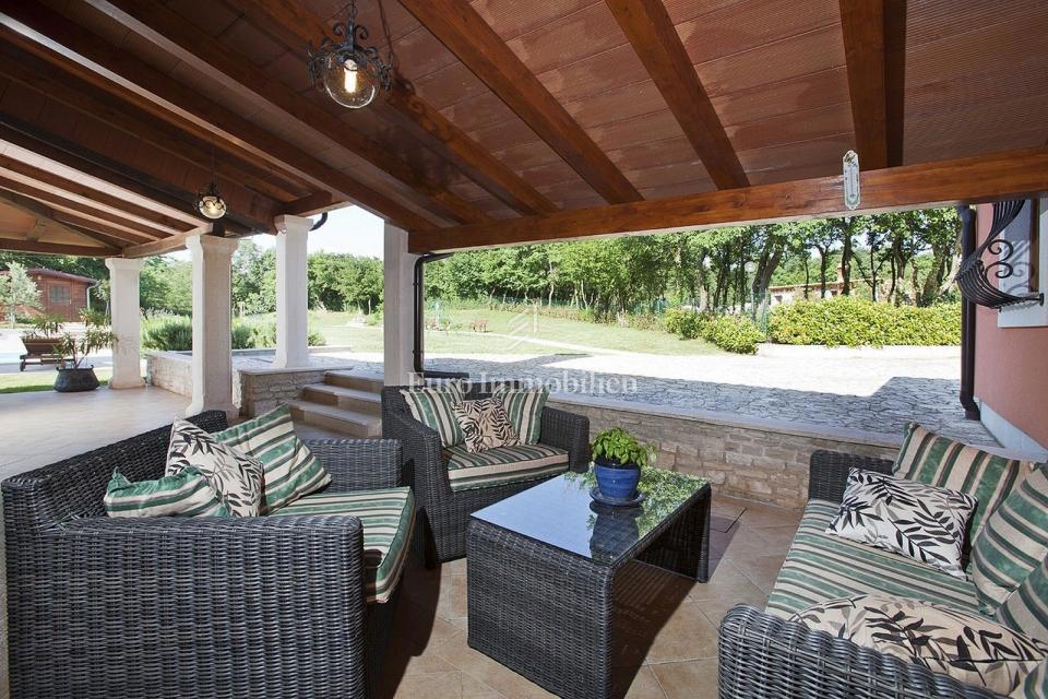 Barban - casa con piscina vicino al mare