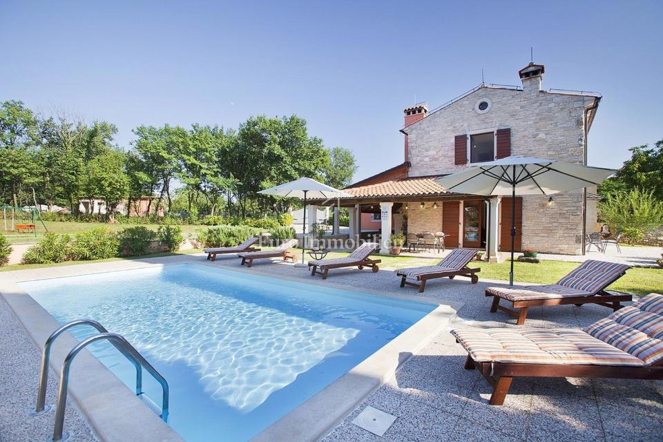 Barban - casa con piscina vicino al mare