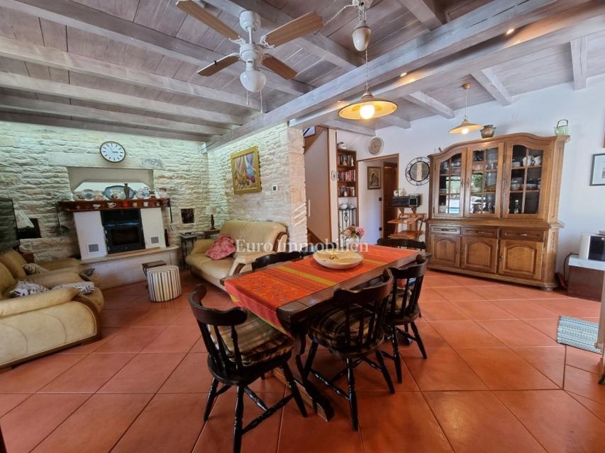 Barban - casa con piscina vicino al mare