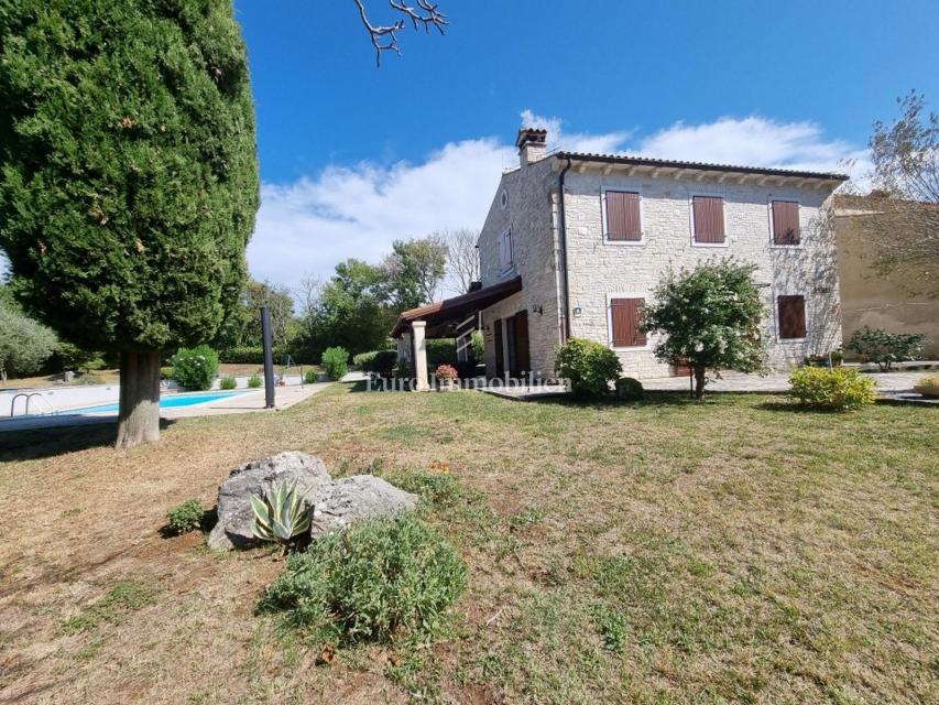 Barban - casa con piscina vicino al mare