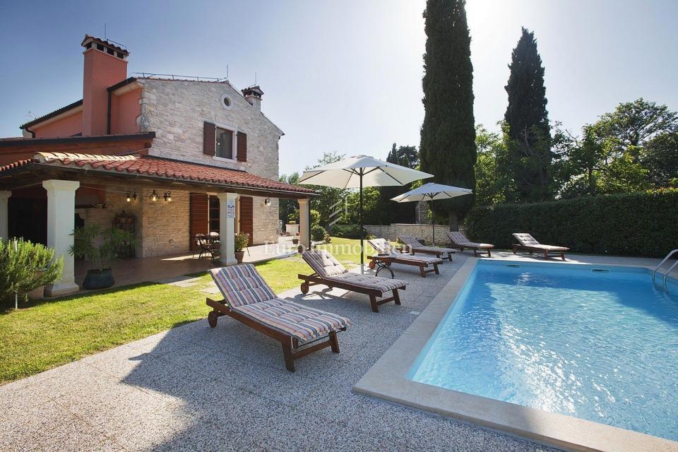 Barban - casa con piscina vicino al mare