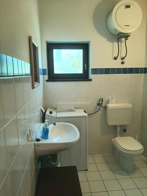 Novalja - 2 case con un grande giardino nel centro di Novalja