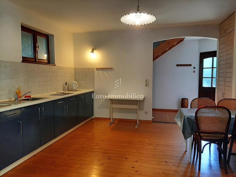 Novalja - 2 case con un grande giardino nel centro di Novalja