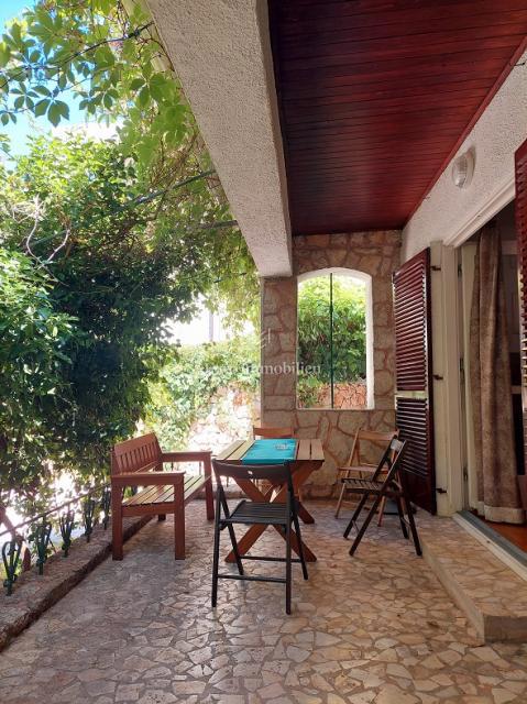 Novalja - 2 case con un grande giardino nel centro di Novalja