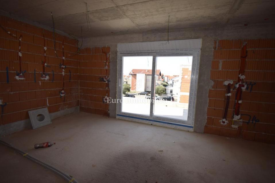 Vodice, Appartamento SJ6 al 2° piano vicino alla spiaggia