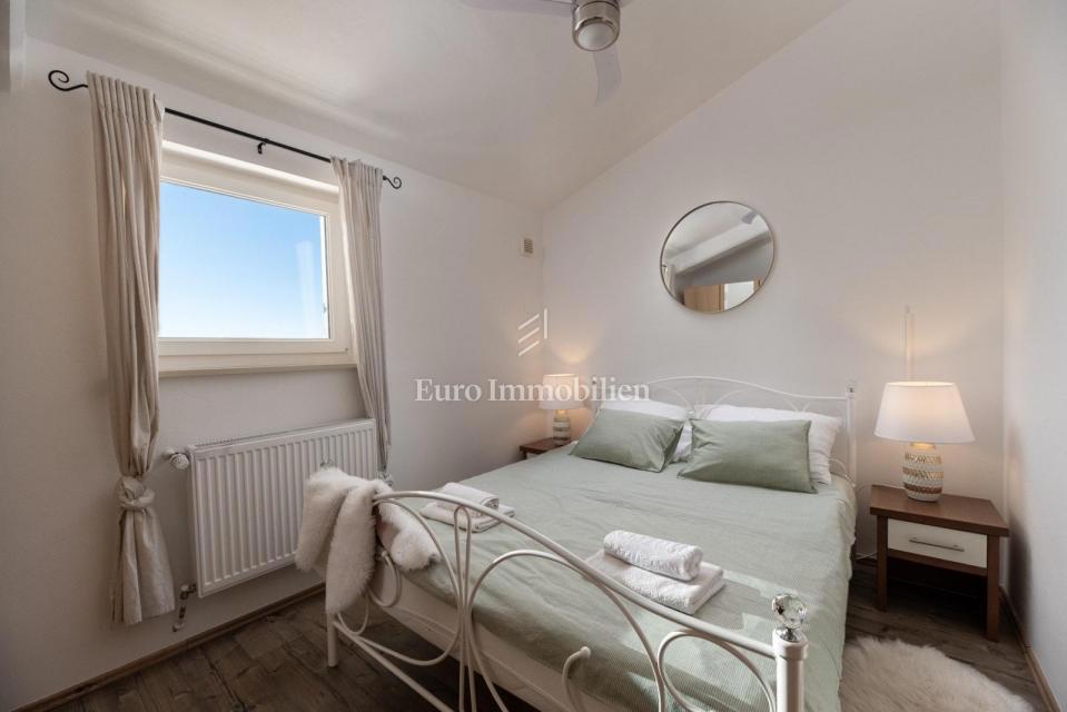 Labin, Casa con Piscina e Vista Mare