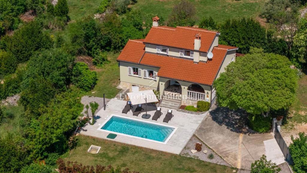 Labin, Casa con Piscina e Vista Mare