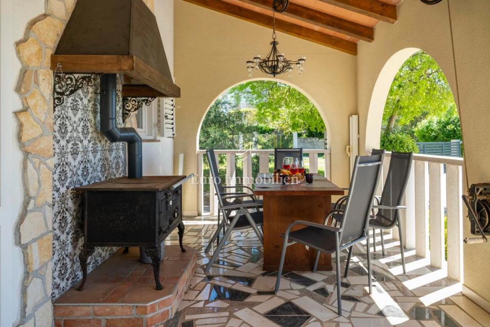 Labin, Casa con Piscina e Vista Mare