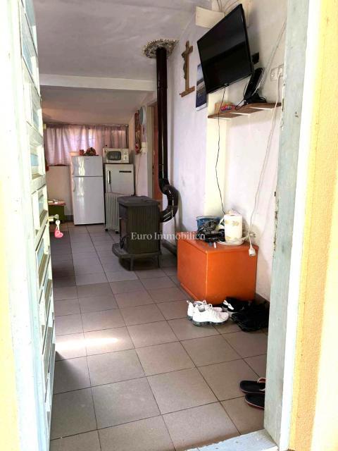 Casa a un piano da ristrutturare nei dintorni di Malinska