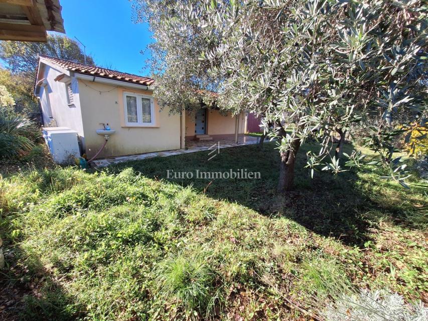 Casa a un piano da ristrutturare nei dintorni di Malinska