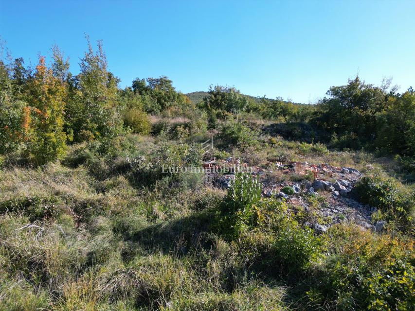 Crikvenica, Terreno con permesso di costruzione 