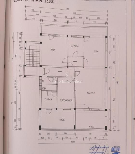 Casa con tre unità in zona ricercata, Malinska