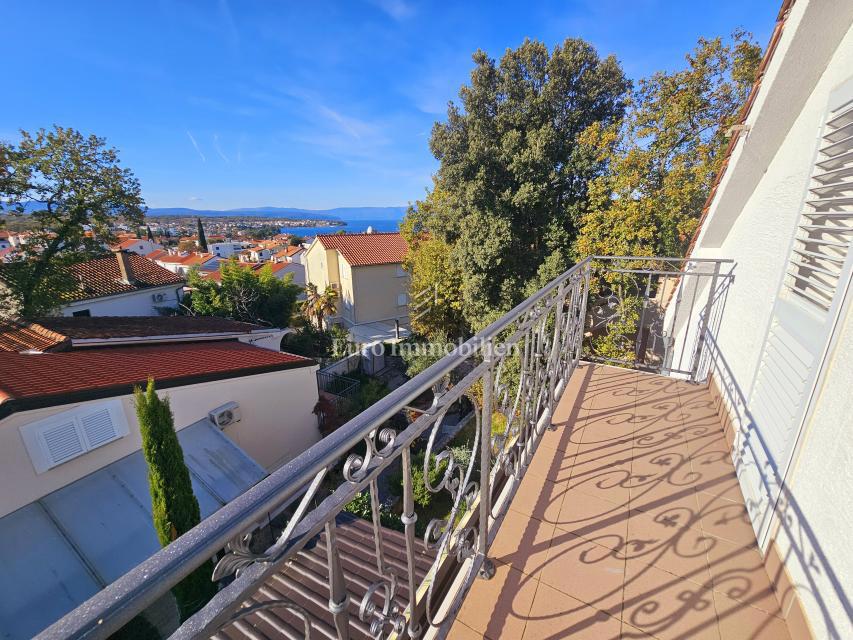 Appartamento spazioso con 4 camere da letto a Malinska