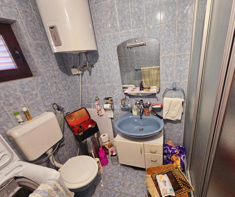 Appartamento spazioso con 4 camere da letto a Malinska