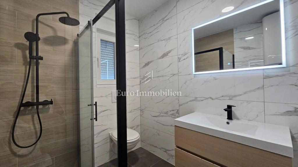 Crikvenica, Appartamento duplex vicino al mare