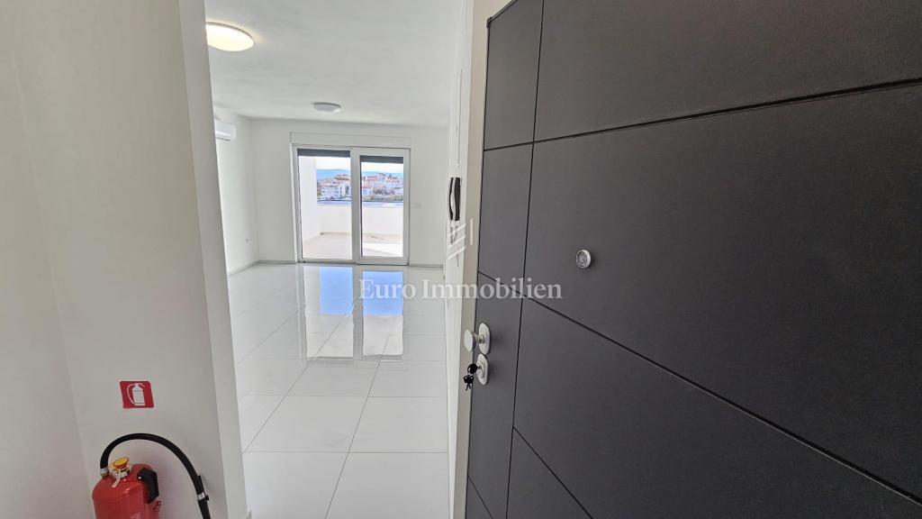 Novi Vinodolski, Appartamento in nuova costruzione al primo piano