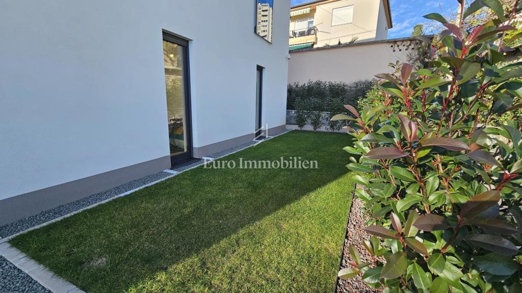 Cantrida – Appartamento di lusso con giardino privato