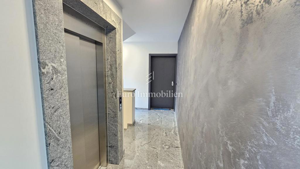 Cantrida – Appartamento di lusso con giardino privato