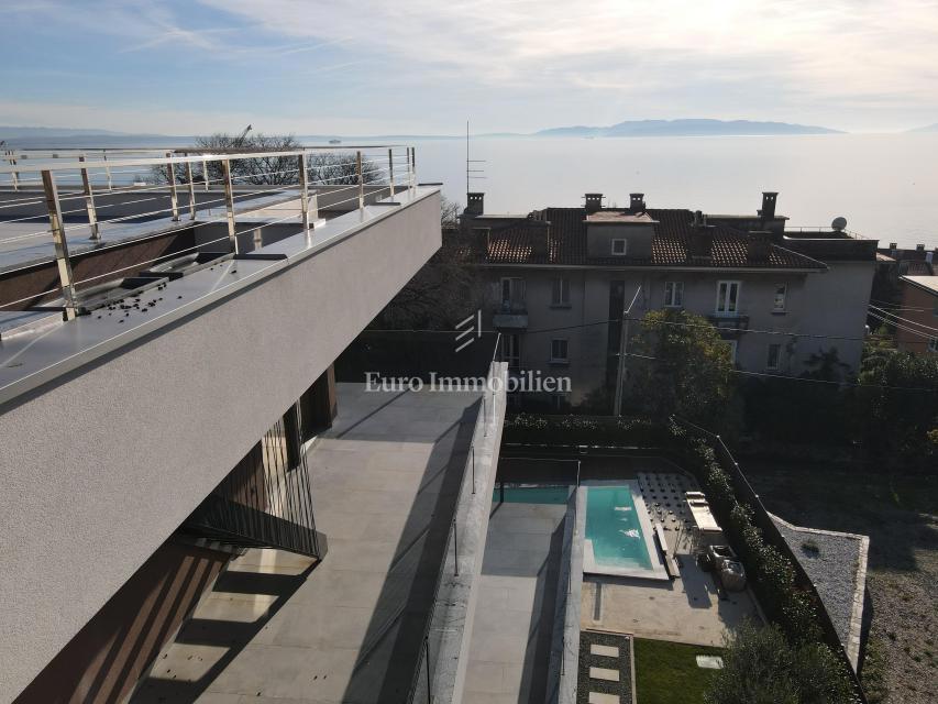 Cantrida – Appartamento di lusso con giardino privato